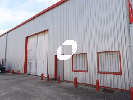 location local d’activités gargenville 78440 467m²
