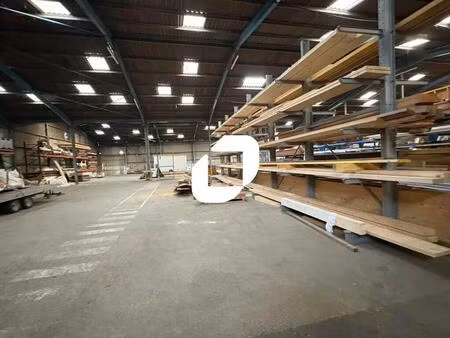 location local d'activités 1 800 m²