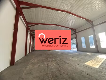 location local d'activités 430 m²
