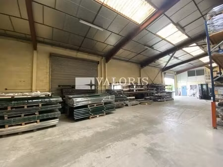 location local d’activités pusignan 69330 1305m²