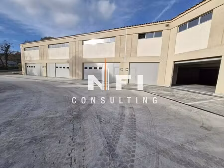 location local d'activités 240 m²