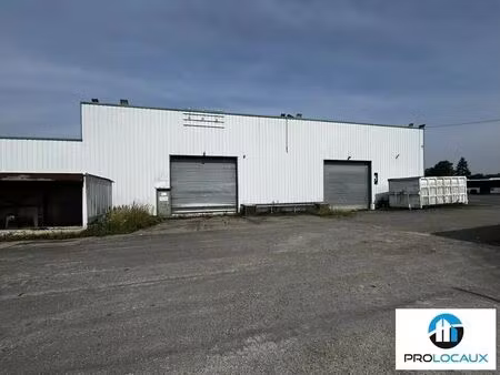 location local d'activités 1 527 m²