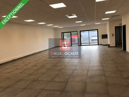 location bureaux 170 m² à 284 m²