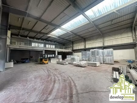 location entrepôt 935 m²