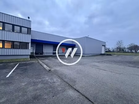 location entrepôt 2 280 m²