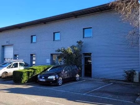 location entrepôt 364 m²