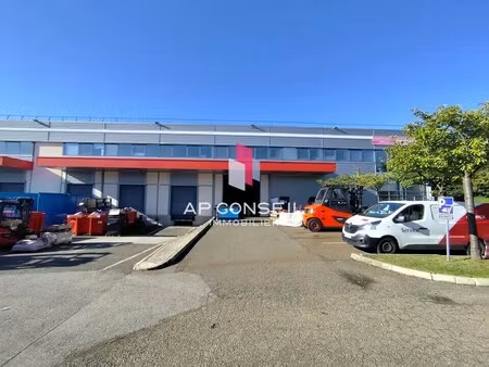 location entrepôt 2 658 m²