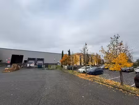 location local d’activités 1440m² à 3304m²