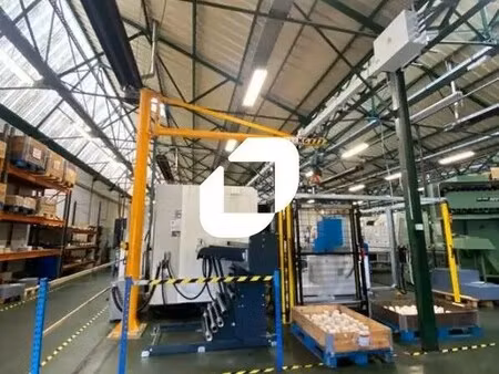 location local d'activités 3 850 m²