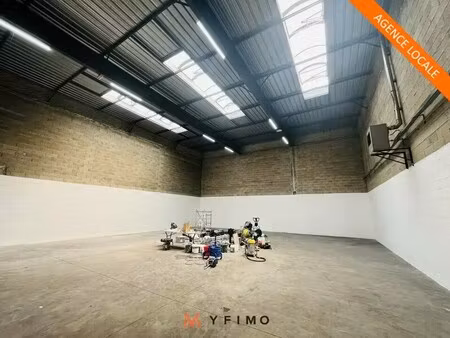 location local d’activités elancourt 78990 382m²