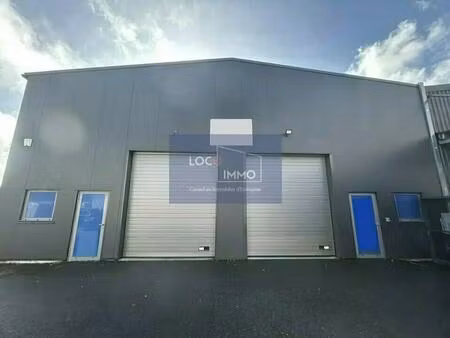location local d'activités 560 m²