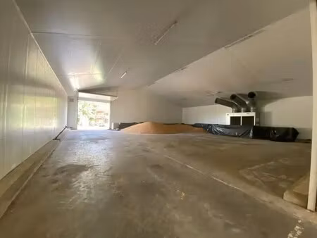 location local d’activités l abergement de cuisery 71290 400m²