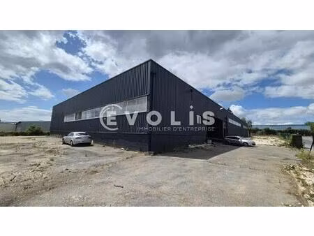 location local d'activités 2 250 m²