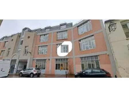 location local d'activités 95 m²