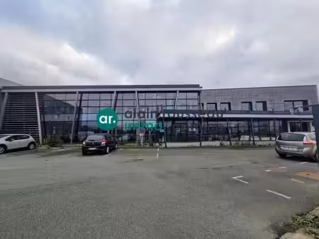 location entrepôt saint-barthelemy-d’anjou 49124 6000m²