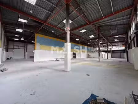 location local d’activités saint-étienne 42100 1091m²