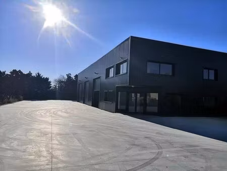 location local d’activités saint ouen de thouberville 27310 490m²