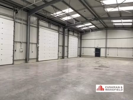 location local d'activités 480 m²