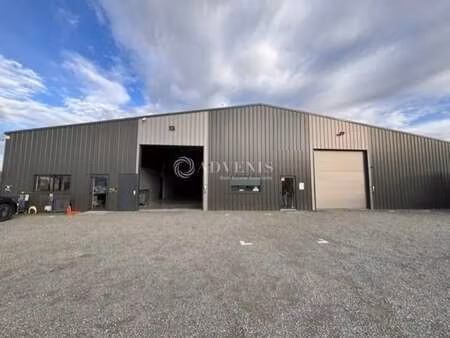 location local d'activités 1 200 m²