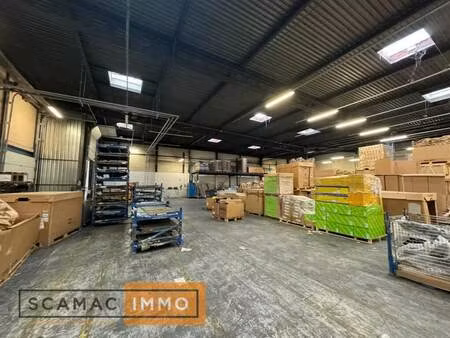 location entrepôt 6 300 m²