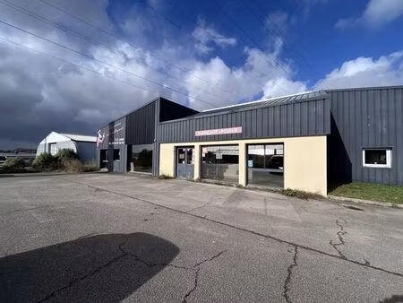 location local d’activités ergué-gabéric 29500 252m²