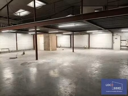 location local d'activités 640 m²