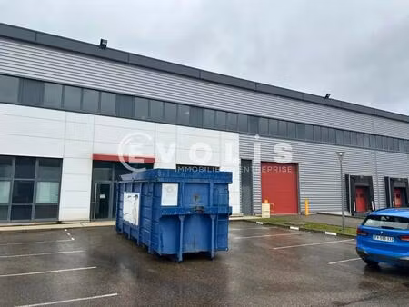 location local d'activités 1 531 m²