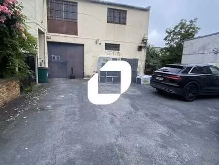 location local d'activités 400 m²