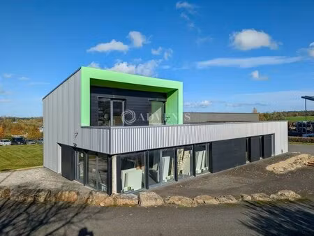 location local d'activités 530 m²