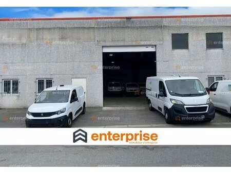 location local d'activités 400 m²