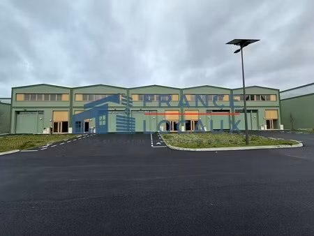 location local d'activités 545 m² à 2 961 m²