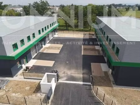 location local d'activités 230 m²