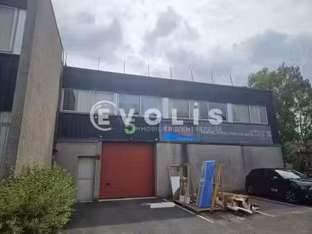 location local d’activités 515m²