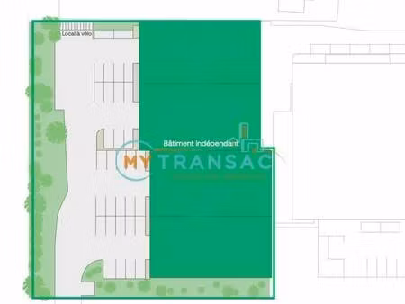 location local d'activités 623 m²