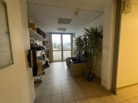 location local d’activités la ville du bois 91620 1286m²