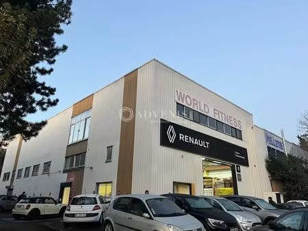 location local d'activités 390 m² à 780 m²