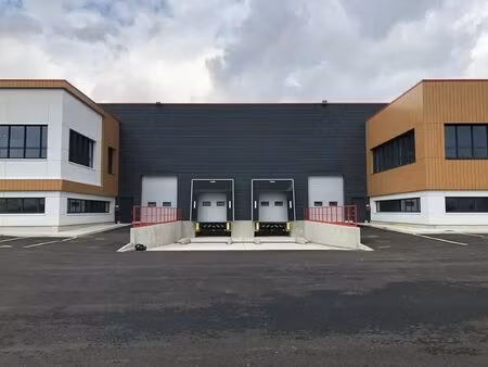 location local d’activités roissy-en-france 95700 1313m²