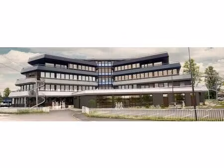 location bureaux 141 m²