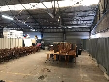 location entrepôt 765 m²