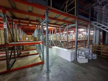 location entrepôt 530 m²
