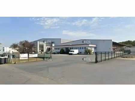 location entrepôt 6 763 m²