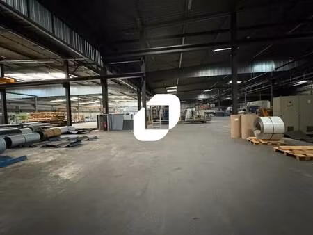 location local d'activités 5 206 m² à 11 188 m²