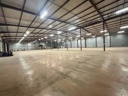 location local d’activités crissey 71530 1958m²