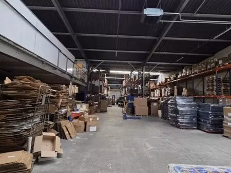 location local d’activités ingre 45140 1091m²