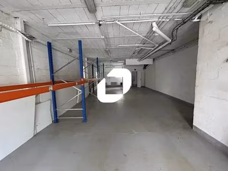 location bureaux 100 m² à 303 m²