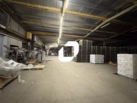 location entrepôt beychac et caillau 33750 4270m²