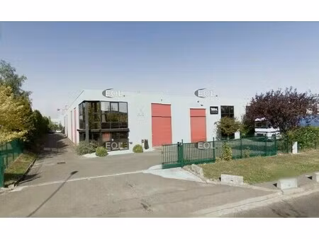 location entrepôt 378 m²