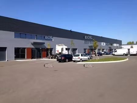 location entrepôt elancourt 78990 756m²