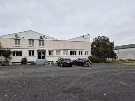 location entrepôt loudun 86200 5500m²