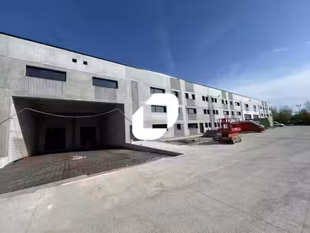 location local d’activités moissy-cramayel 77550 1300m² à 2600m²